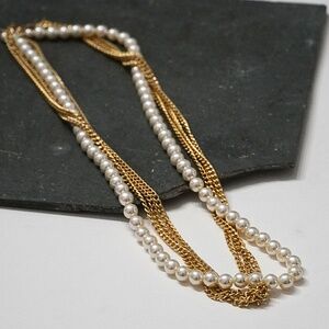 Vintage 1970s Sarah Coventry "Curtain Call" Double Strand Pearl Necklace